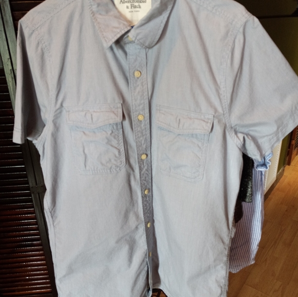 Abercrombie & Fitch Muscle Traditional Blue XXL Button Down Short Sleeves Shirt - Picture 1 of 7